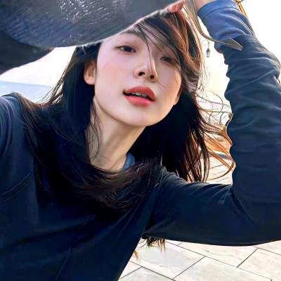 超模之女被曝夜店蹦迪，深夜慈善晚宴画面流出